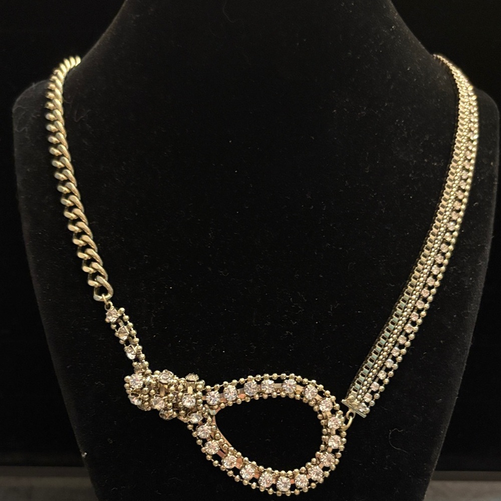 Elegant Silver and Clear stone Necklace